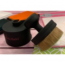 Pink and Main - Ergonomic Blender Brush